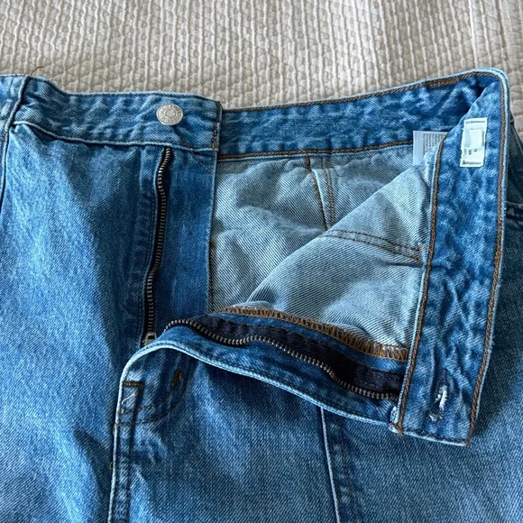 Madewell The Curvy Balloon Utility Jean- Raebrook Wash - Picture 5 of 8